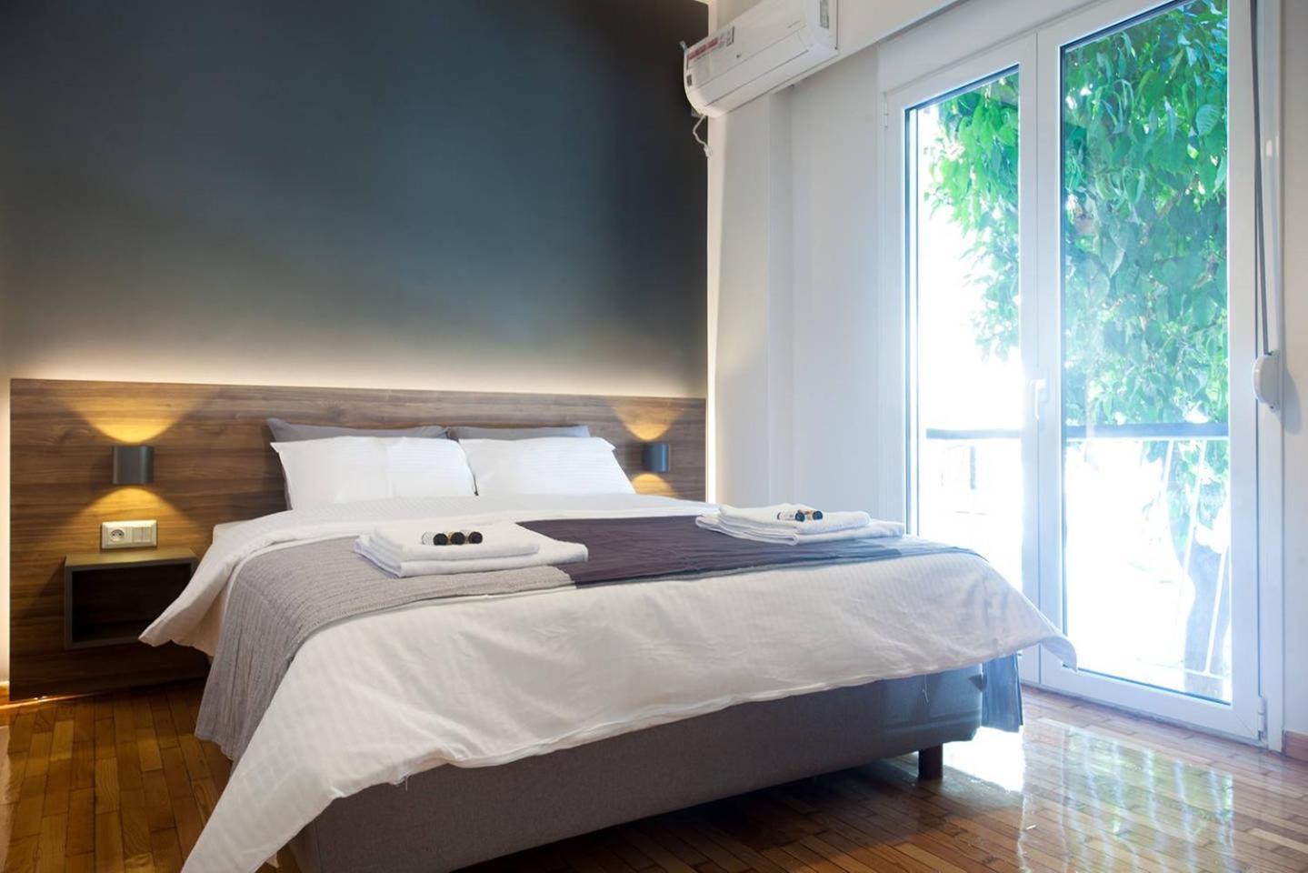 Toni'S Charming Apartment In The Thisseo Station Atene Esterno foto